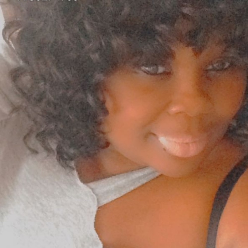 Meet your Posher, Camille